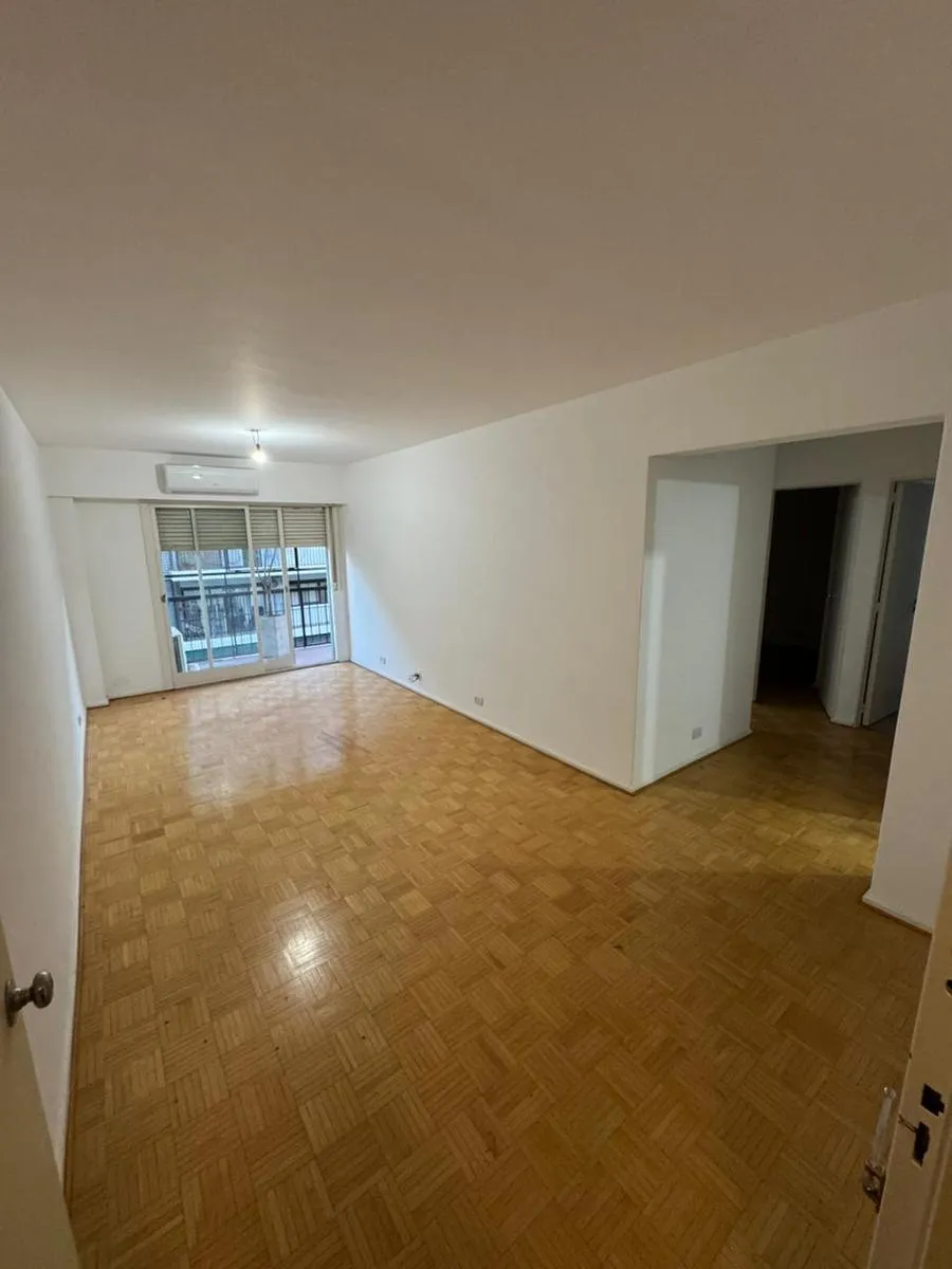 Departamento de 3 ambientes con balcón corrido en Belgrano