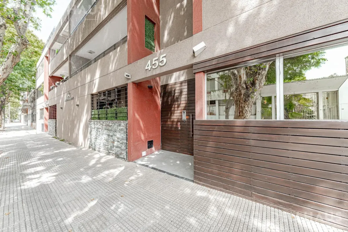 Departamento de 3 ambientes con 2 patios en Villa Luro