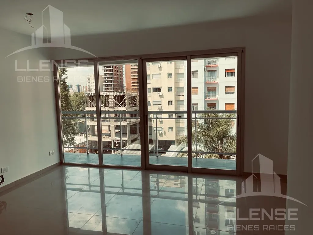Two-room apartment with balcony in Quilmes