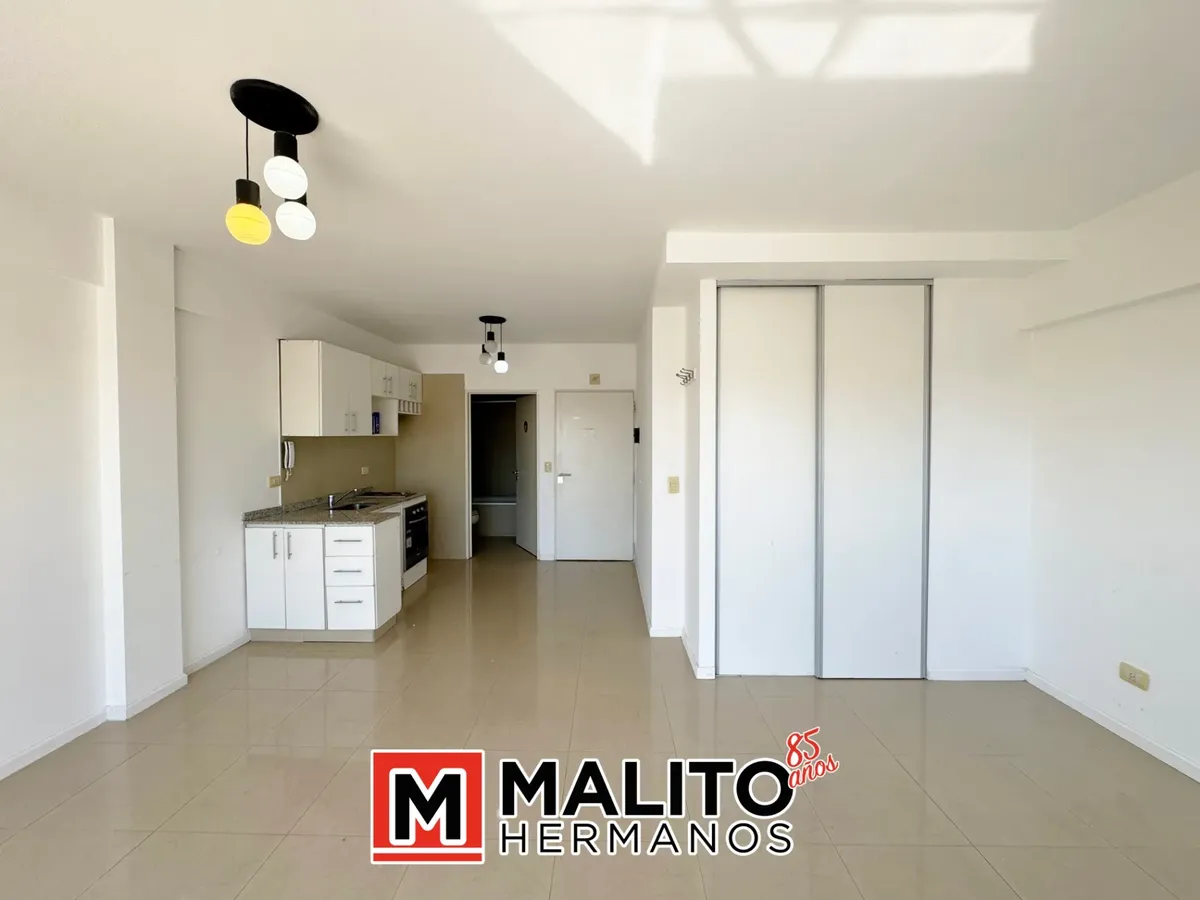 Studio apartment with balcony in Flores