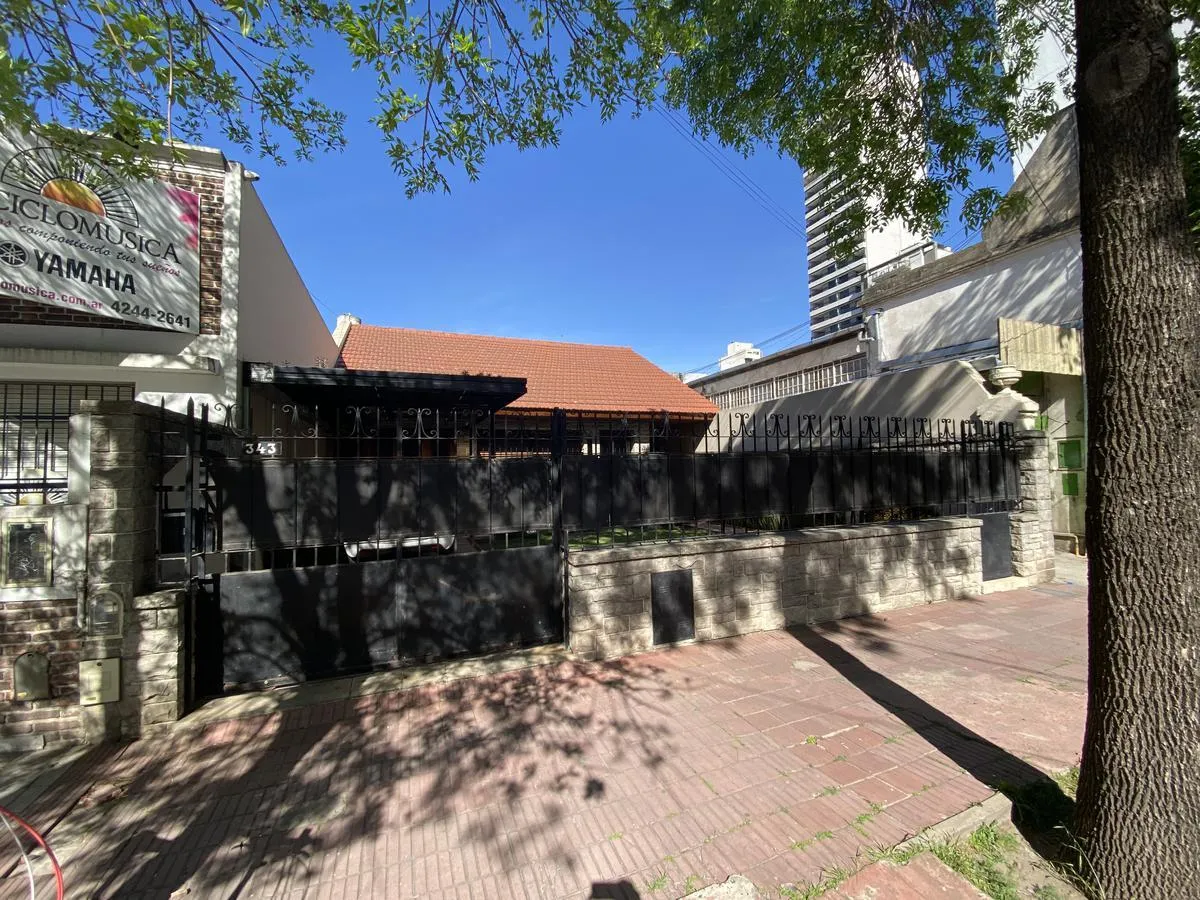 Четырёхкомнатная квартира в Lomas de Zamora