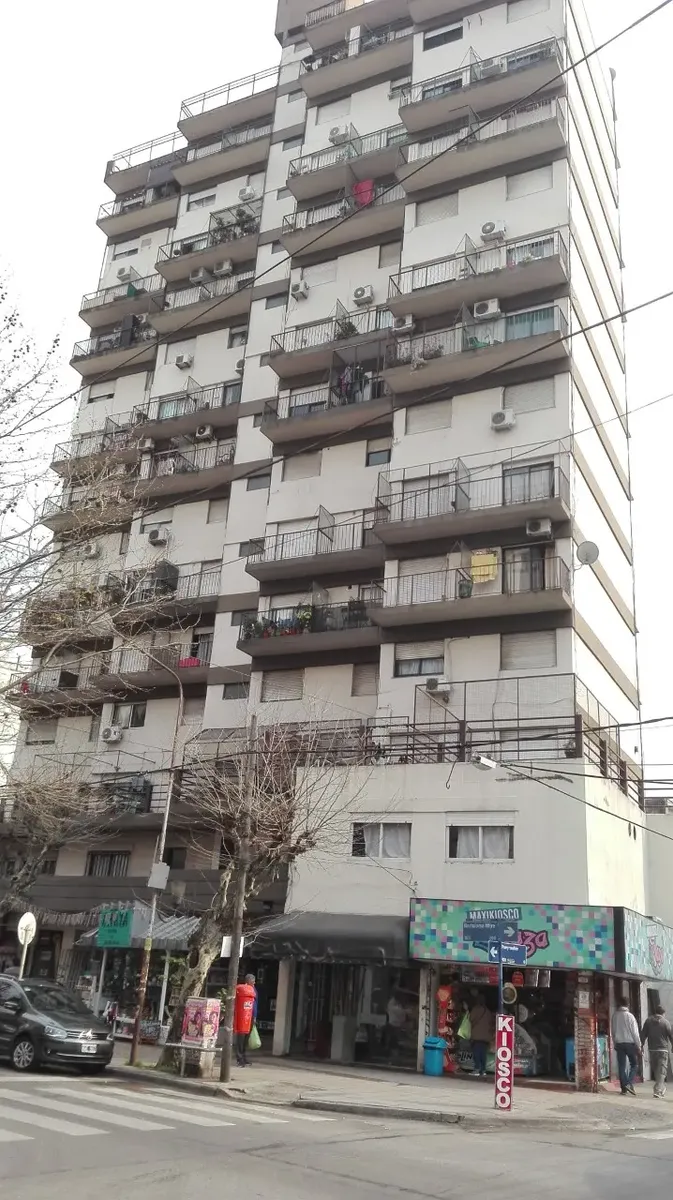 Two-room duplex apartment in Ramos Mejía