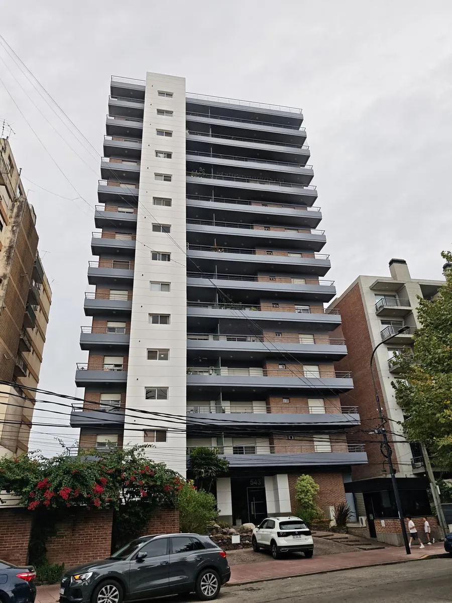 Квартира с 2 комнатами в Tigre с охраной