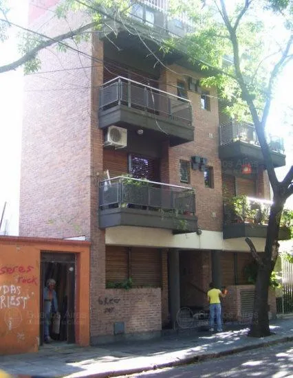 Furnished studio apartment in Boedo (courtyard-facing)