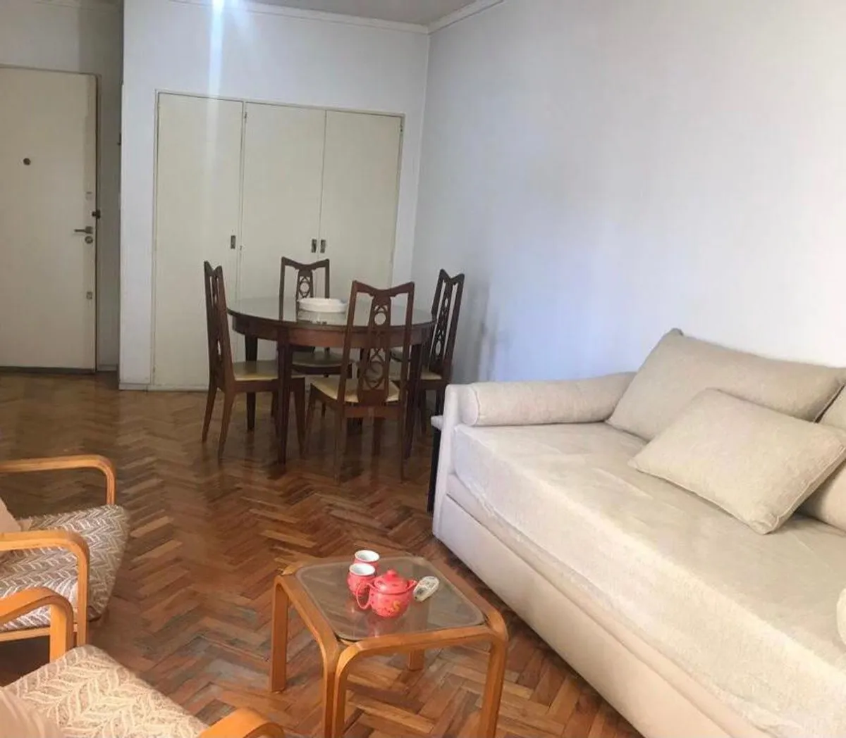 Kitnet mobiliada no 5º andar em Caballito