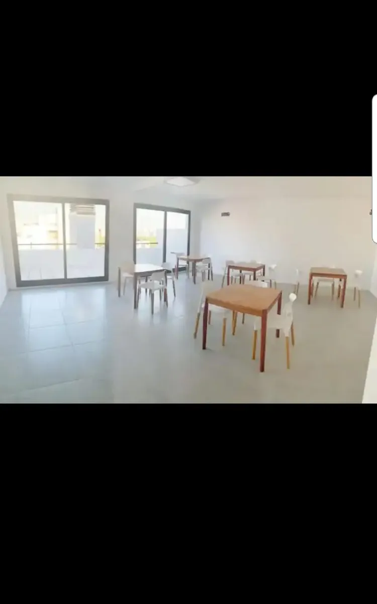 Monoambiente amoblado en Chacarita con parrilla propia