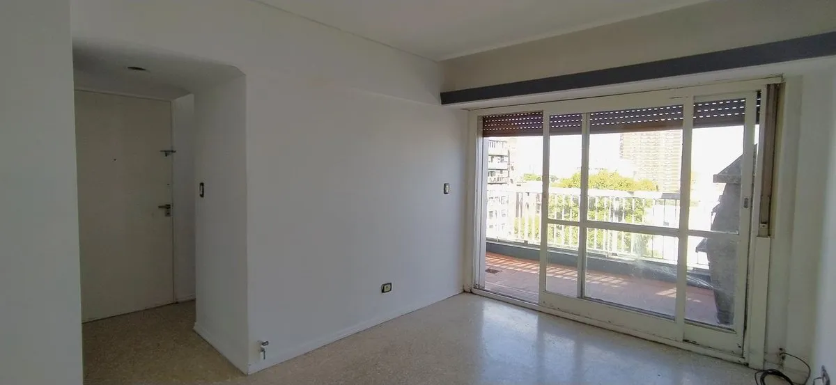 Dúplex de 3 ambientes con balcón terraza en Floresta