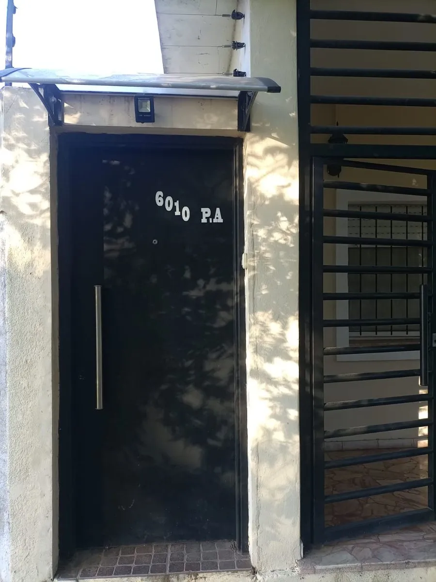 Apartamento mobiliado de três ambientes em Ciudad Jardín del Palomar