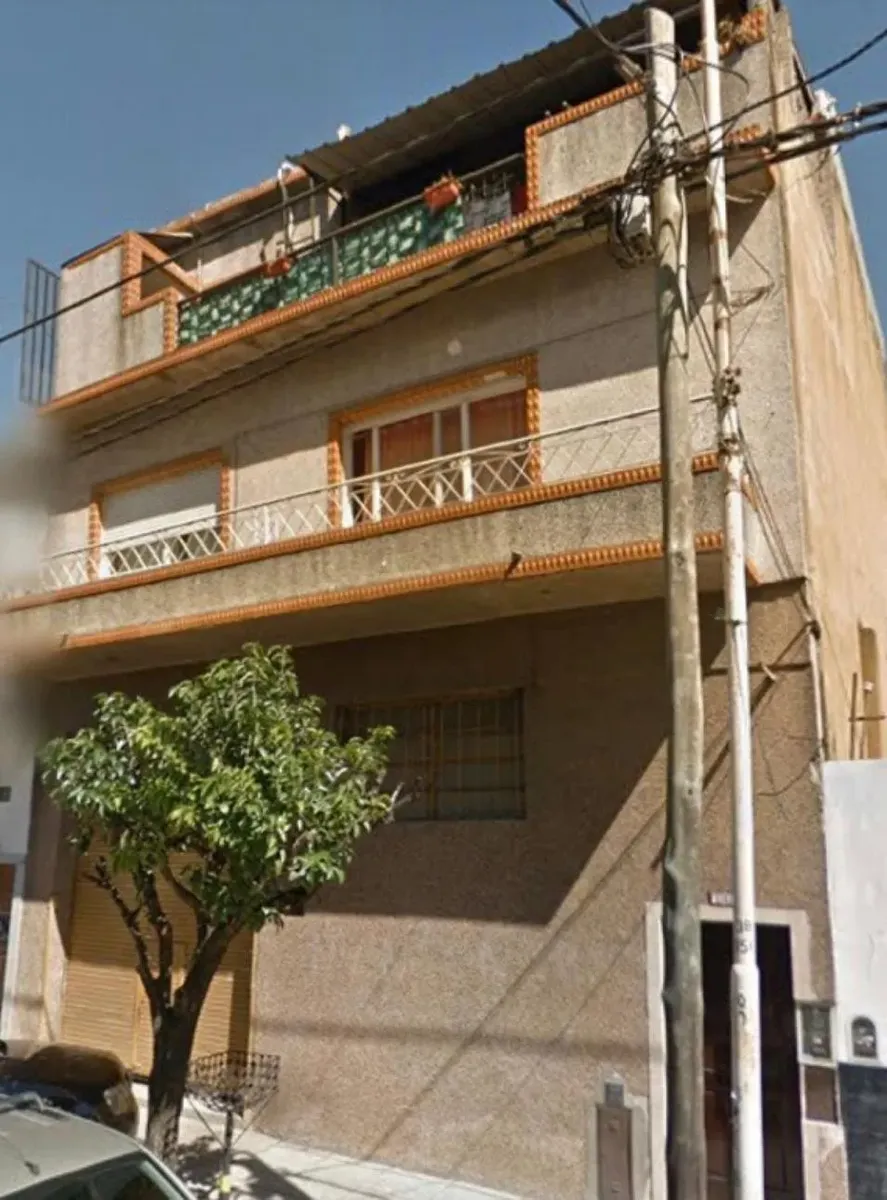 Two-bedroom PH-style apartment in Lomas del Mirador