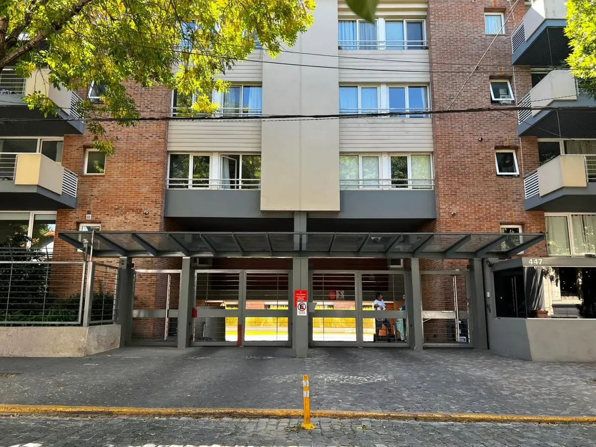 Departamento de 3 ambientes en alquiler en San Isidro Central