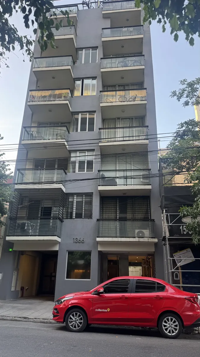 Kitnet com varanda no Palermo