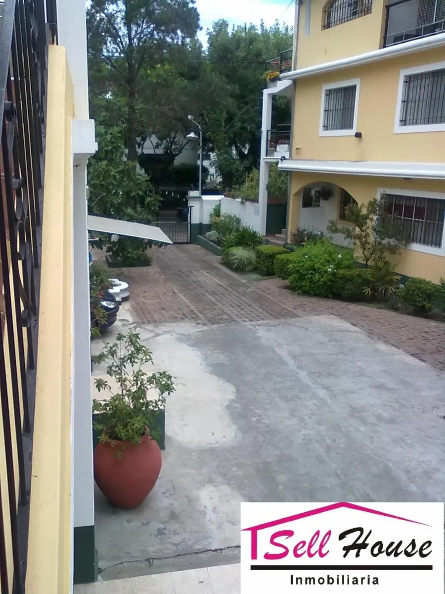 Two-room apartment with parking in Tigre