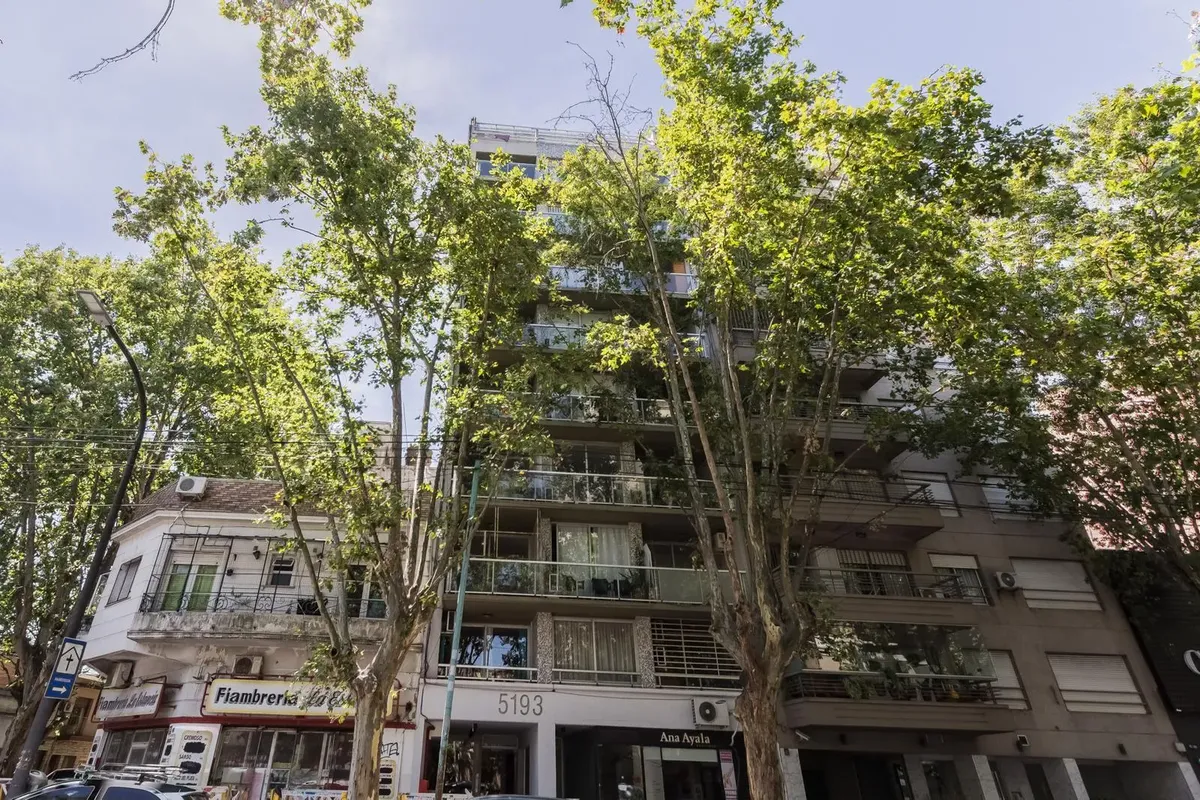 Monoambiente divisible con balcón en Parque Chas