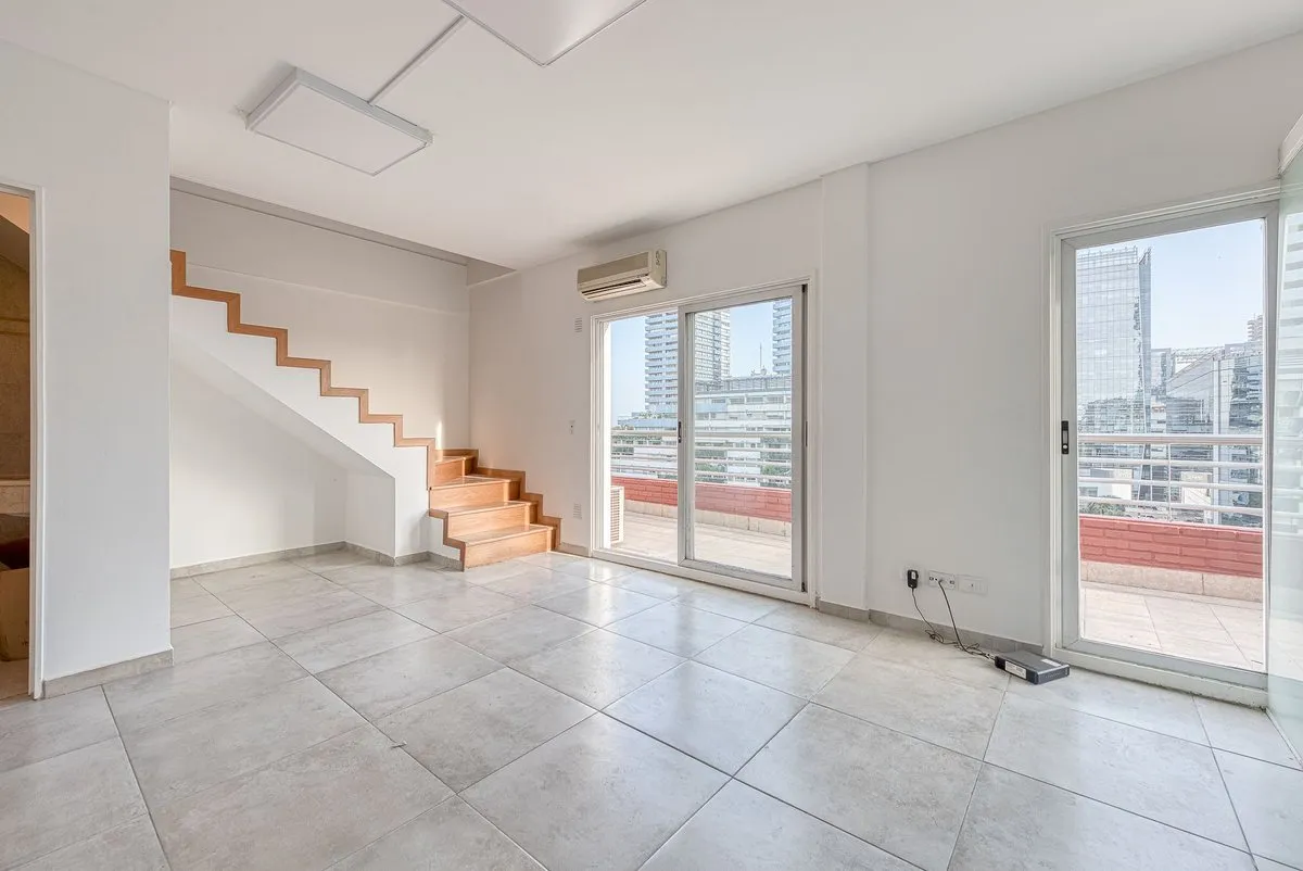 Duplex de 2 ambientes com vaga de garagem em Puerto Madero