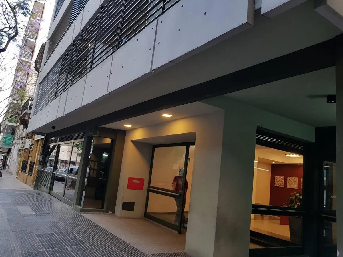 Студия с балконом в Flores