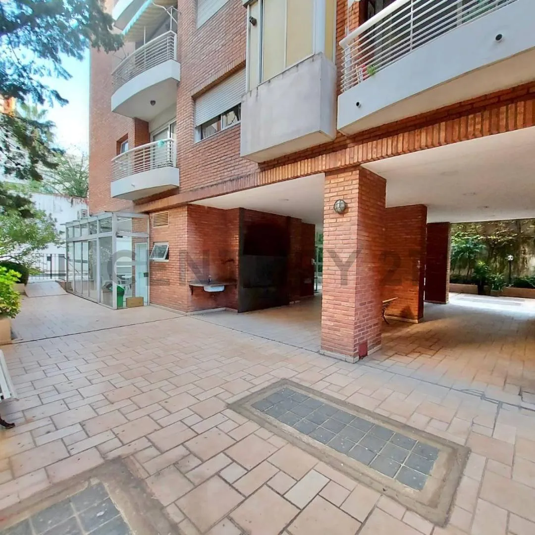 Apartamento de dois ambientes com varanda em Palermo