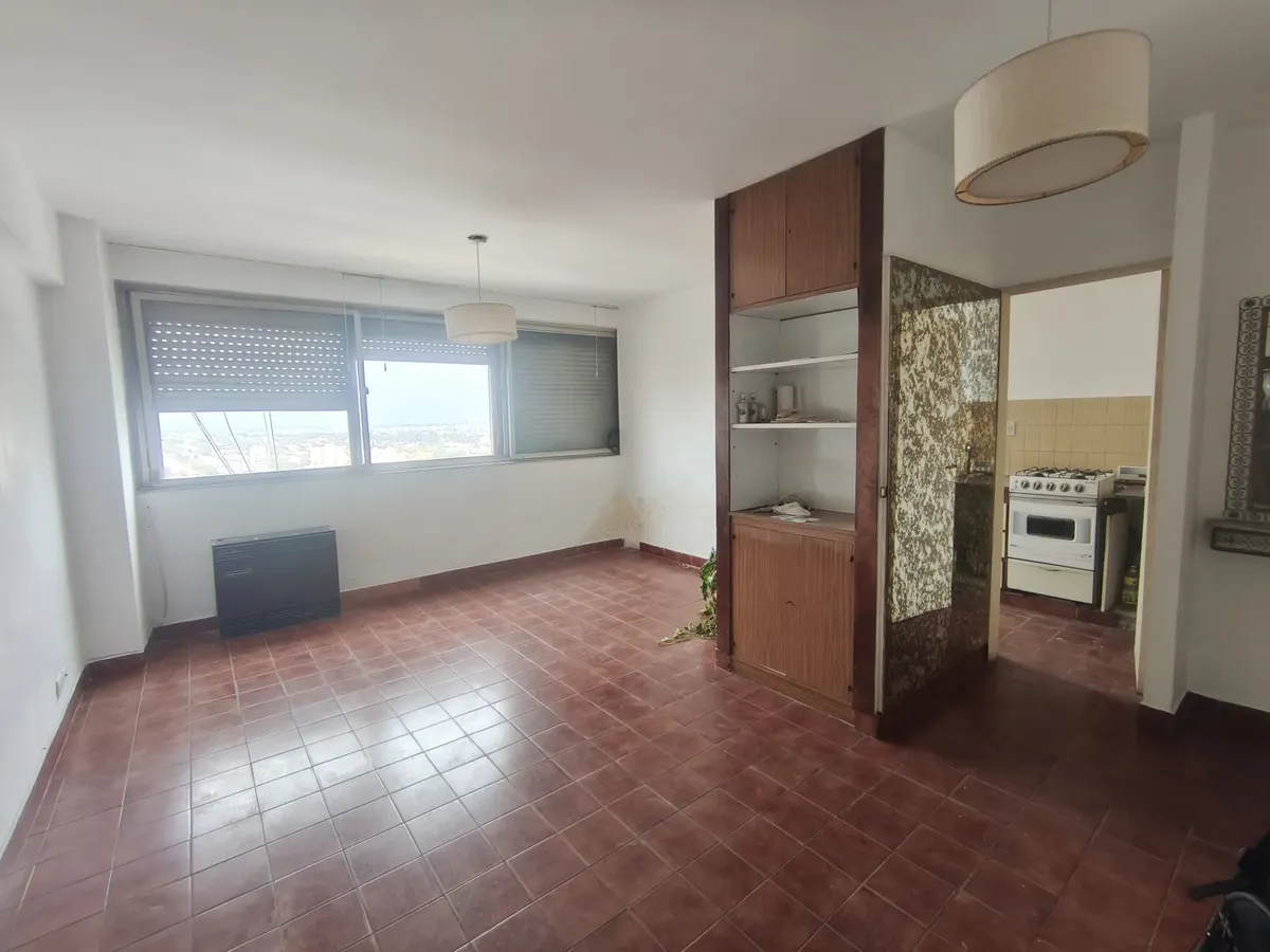 Apartamento de 3 ambientes para aluguel em Liniers