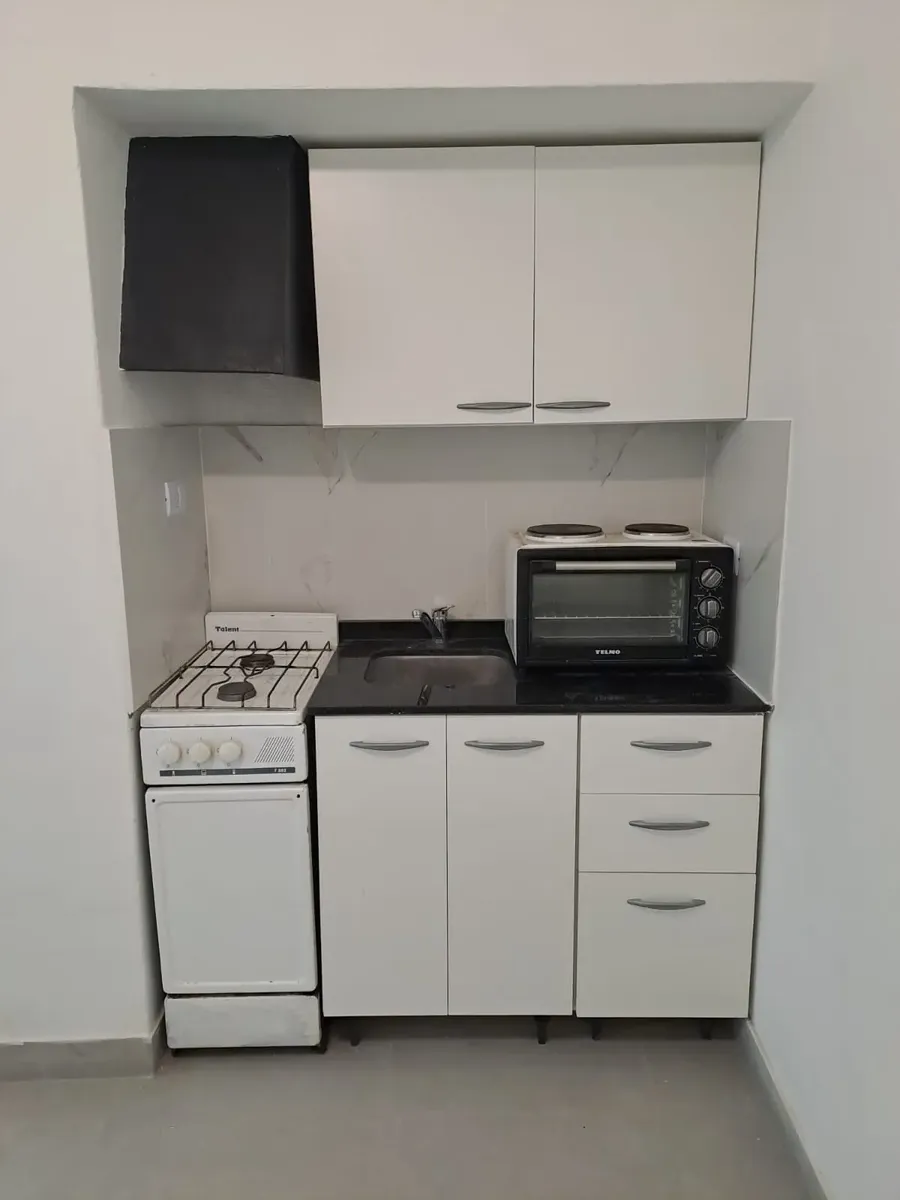 Departamento de 2 ambientes con patio en Monserrat