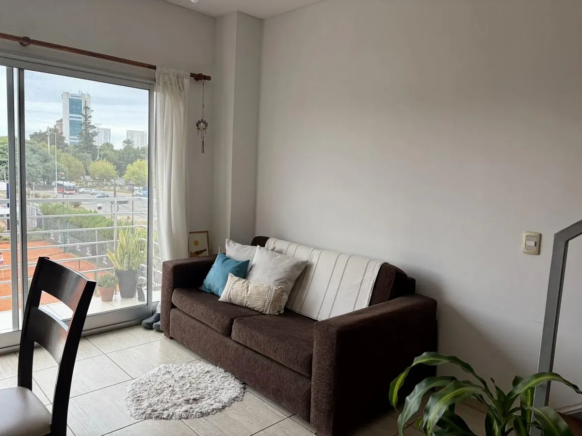 Two-bedroom two-storey apartment in Tigre