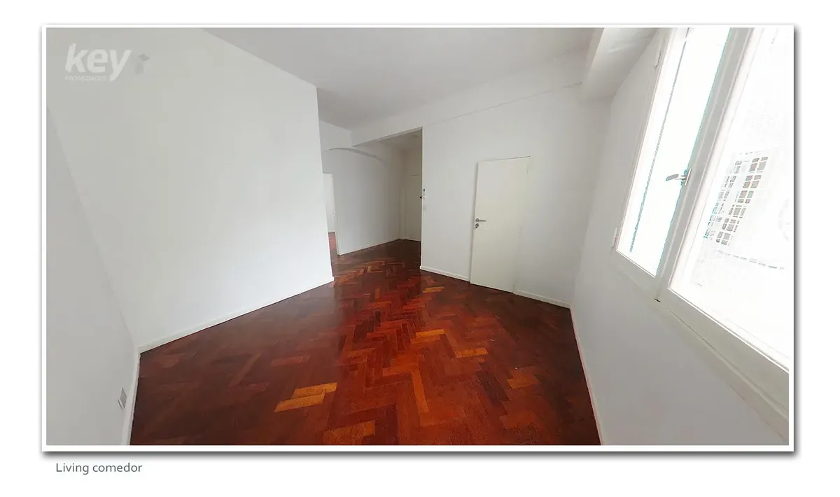 Apartamento de 3 ambientes com dependência em Recoleta