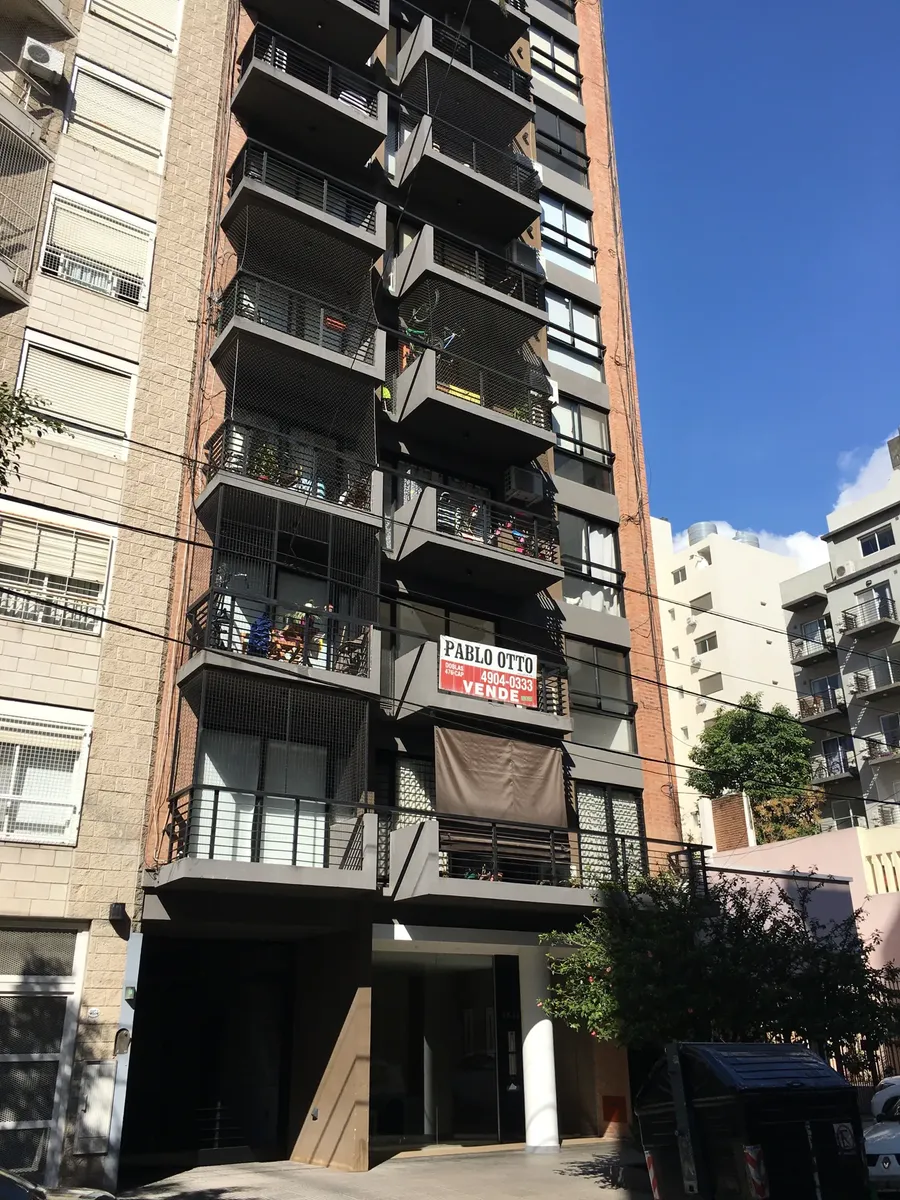 Two-room apartment with balcony in Villa Urquiza