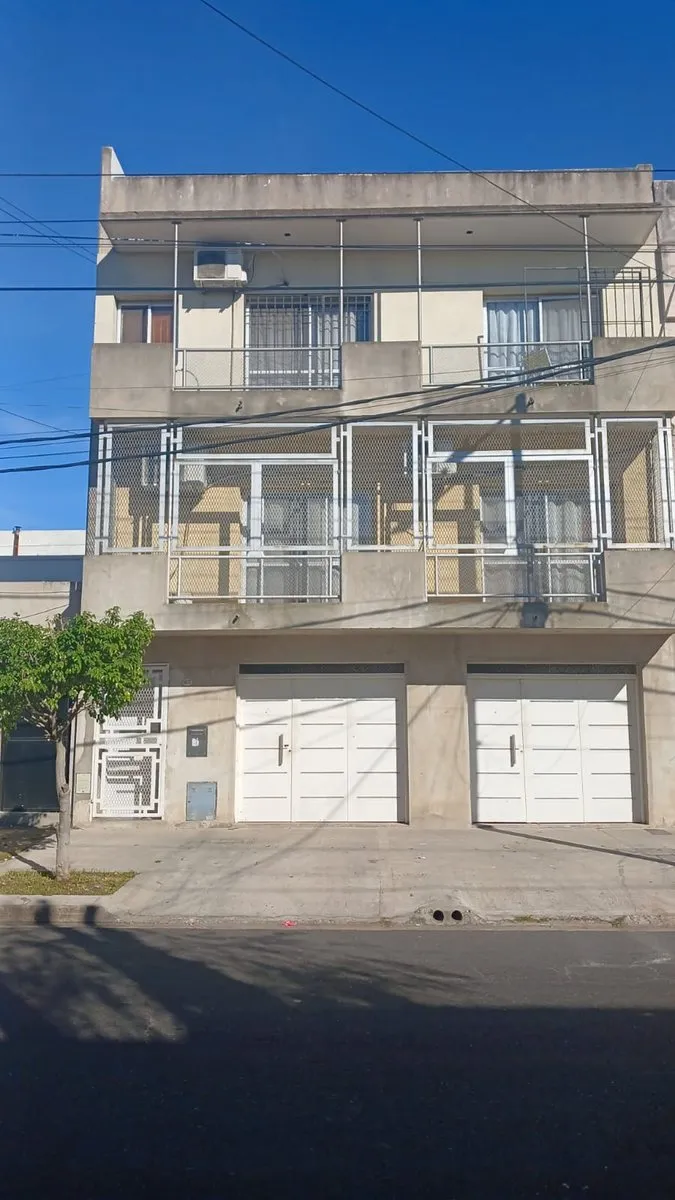 Three-room apartment in Avellaneda
