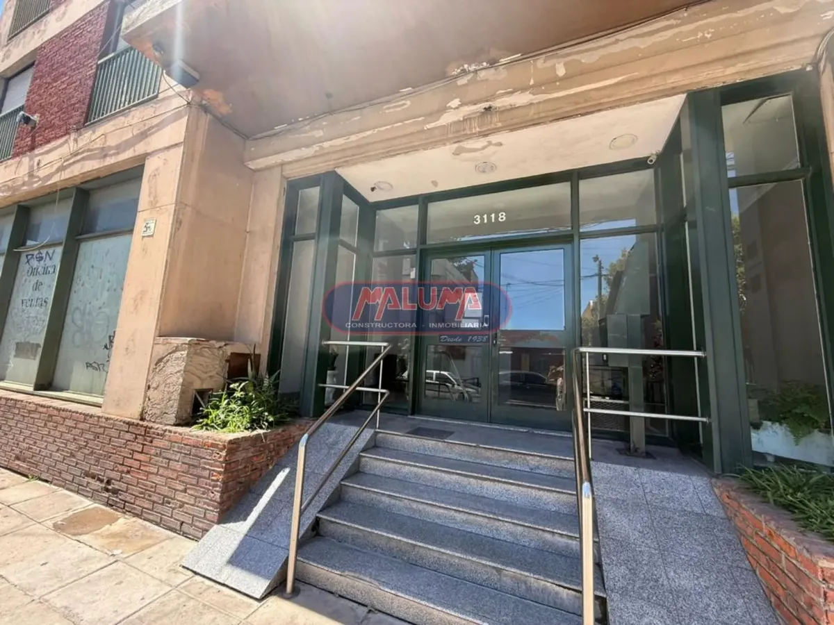 Apartamento de 3 ambientes com 2 dormitórios em Ciudadela