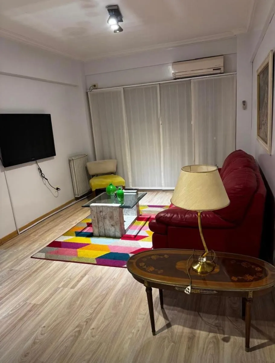 Apartamento mobiliado de três ambientes com piscina em Palermo