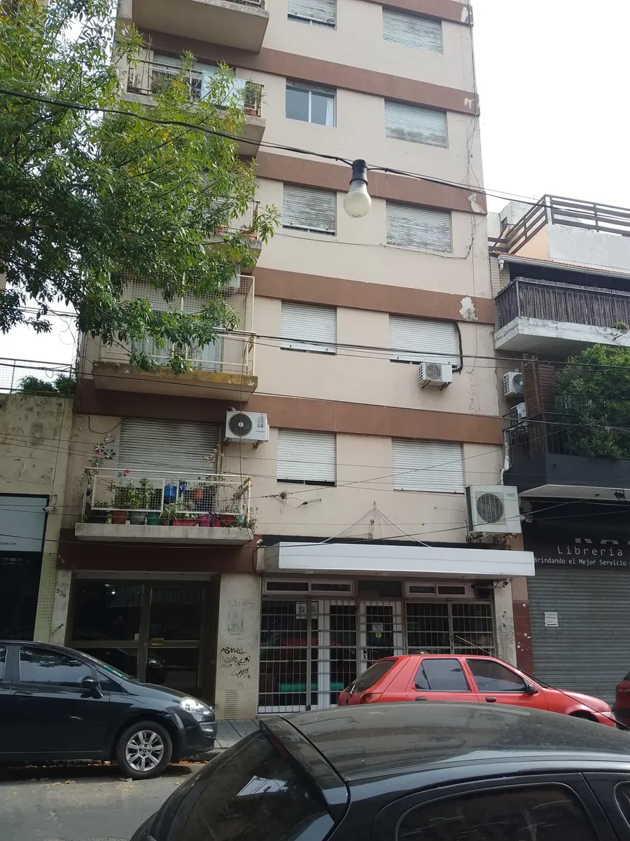 Two-room apartment in Quilmes city centre