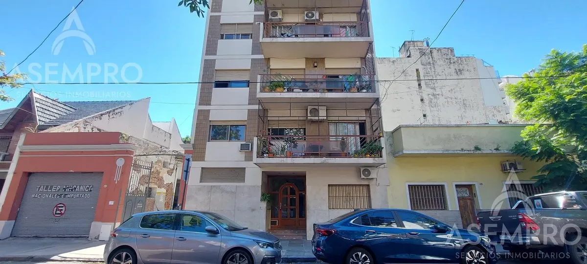 Monoambiente con balcón en alquiler en Almagro
