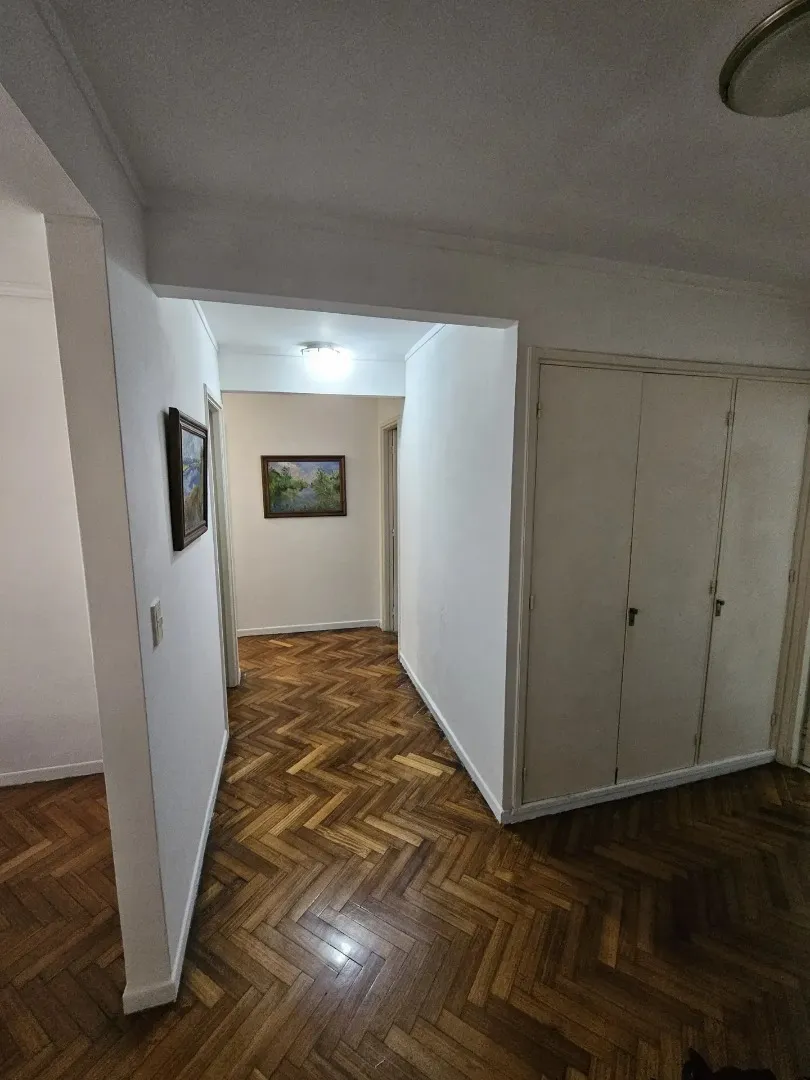Furnished three-bedroom apartment in Palermo