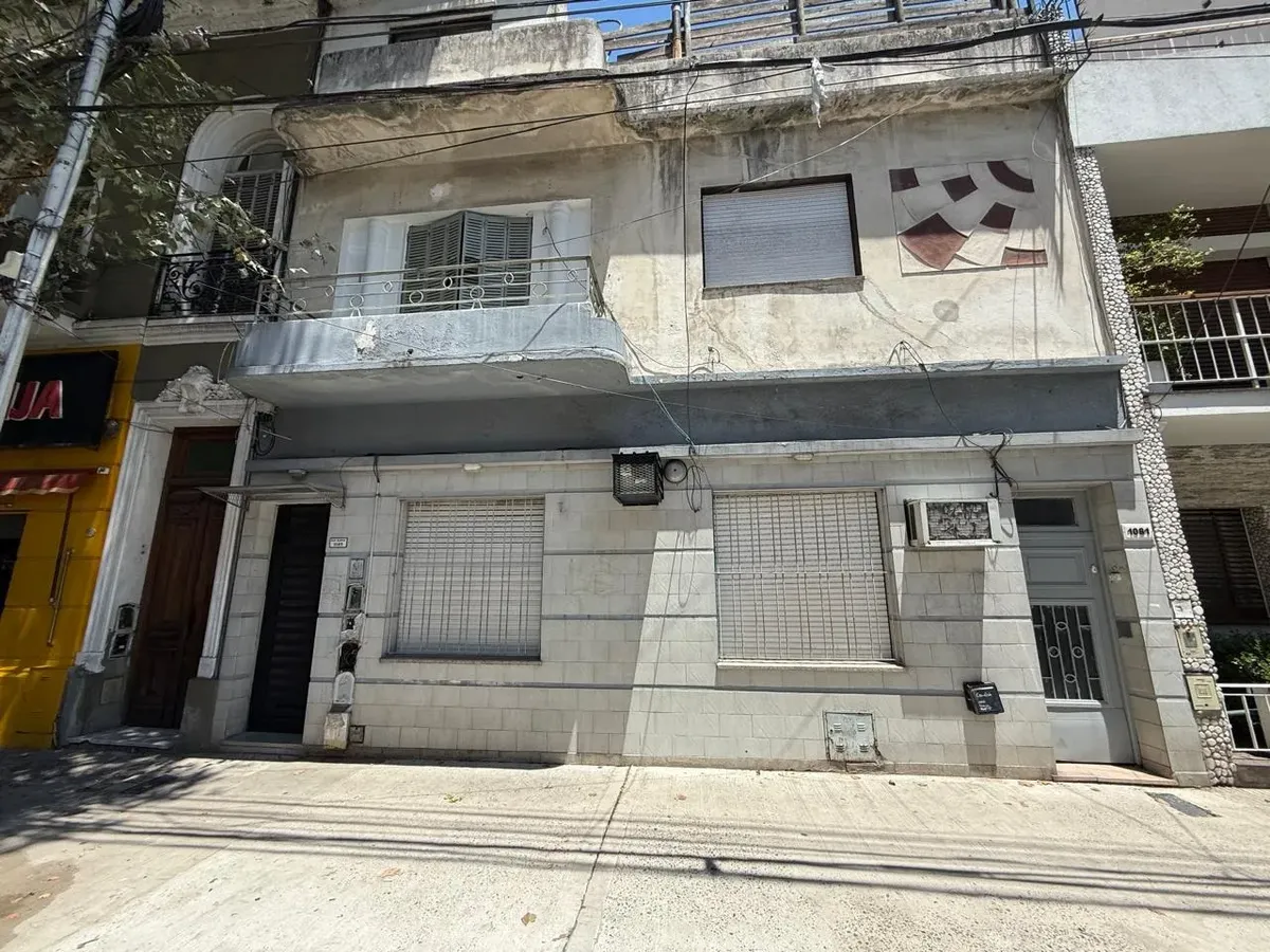 Квартира PH с 2 спальнями и террасой в Avellaneda