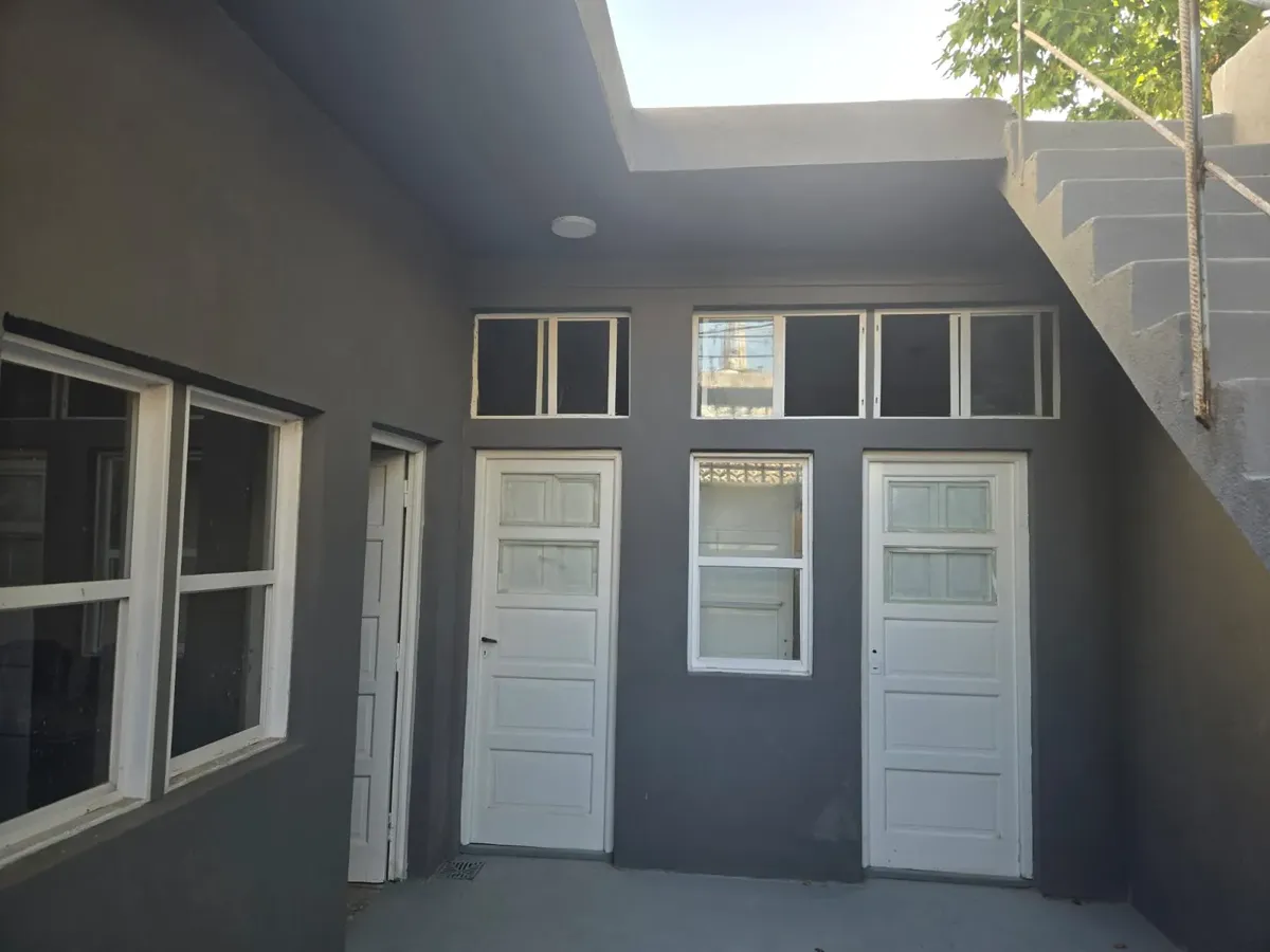 Casa para locação em Flores com 4 quartos