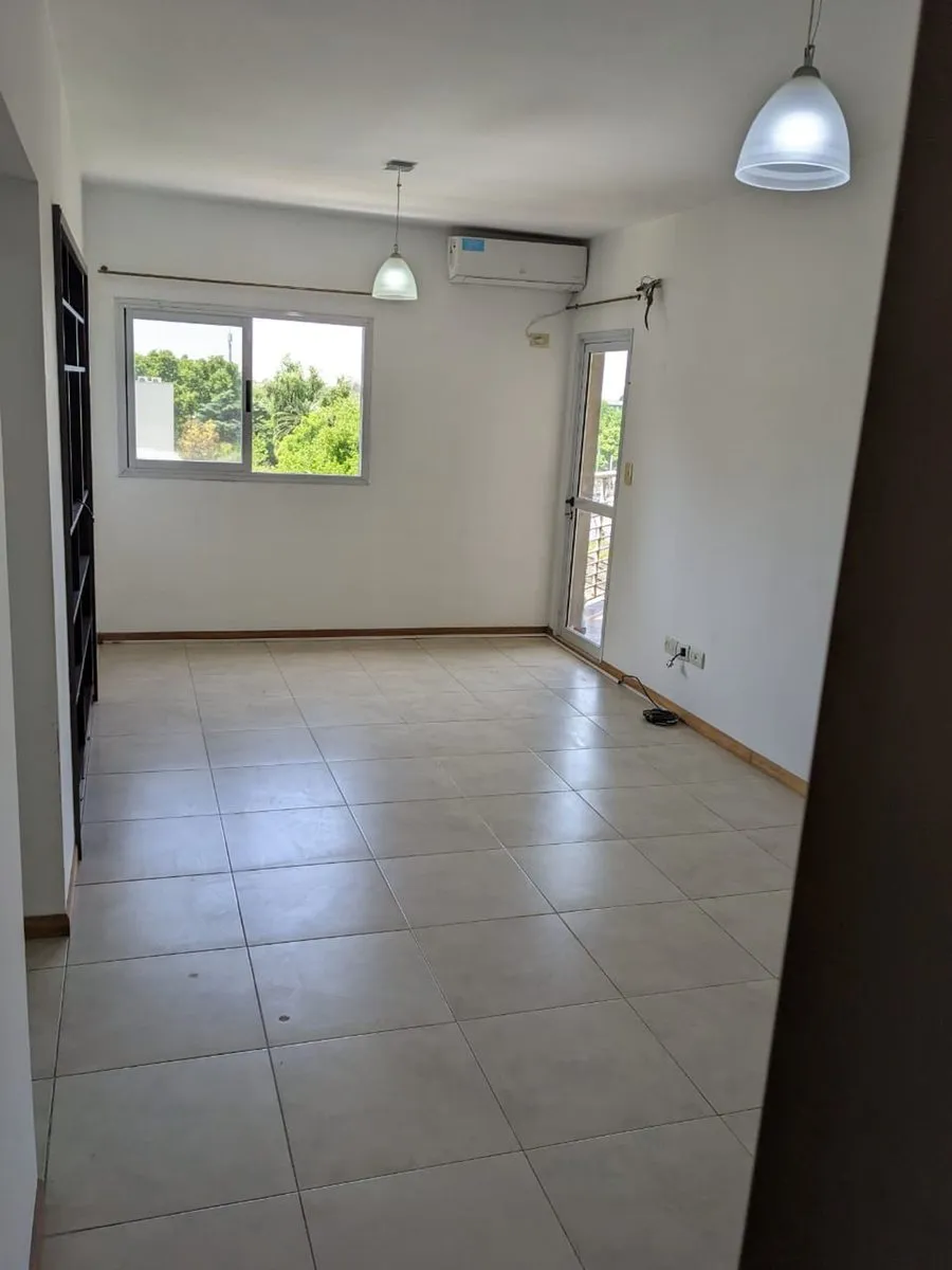 Two-room apartment on the 4th floor in San Miguel