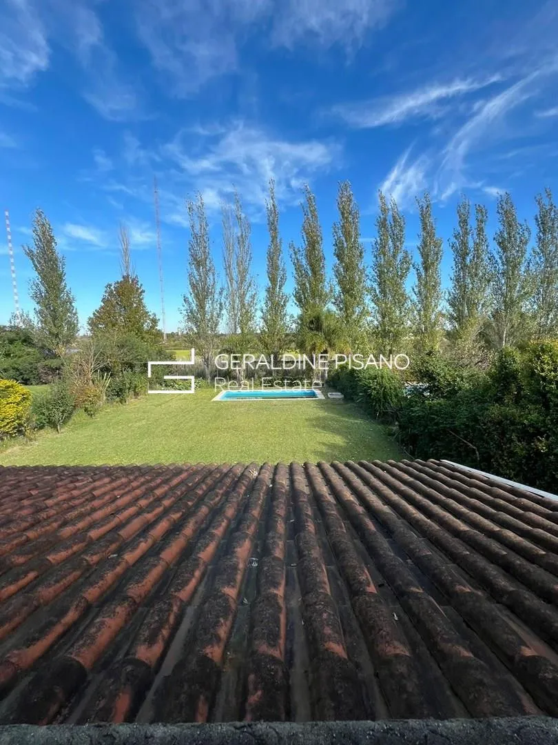 Casa de 5 dormitórios para aluguel temporário em Santa Bárbara, Tigre
