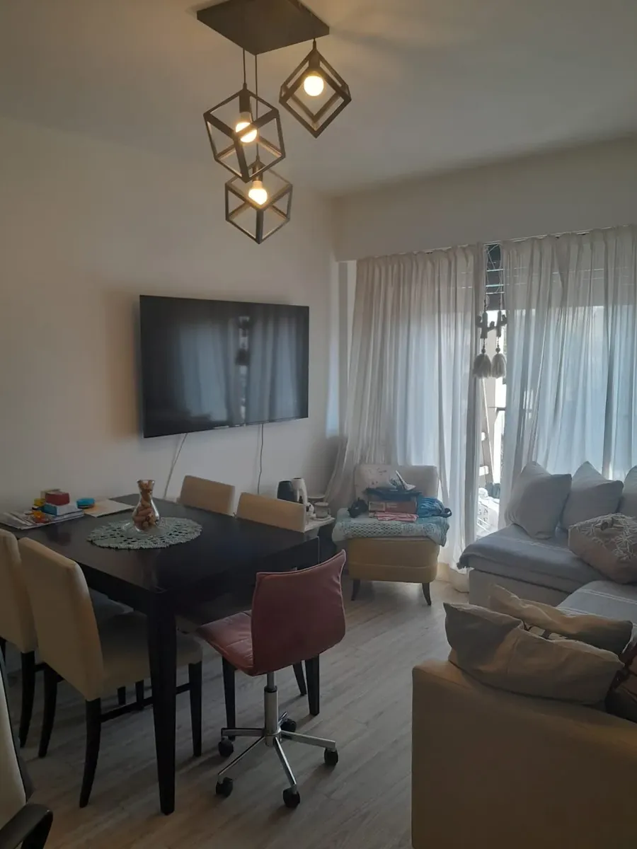 Apartamento de dois ambientes com varanda em San Telmo