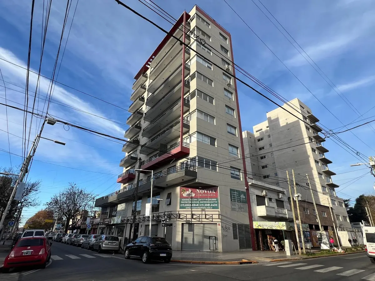 Departamento de 2 ambientes con balcón en Wilde