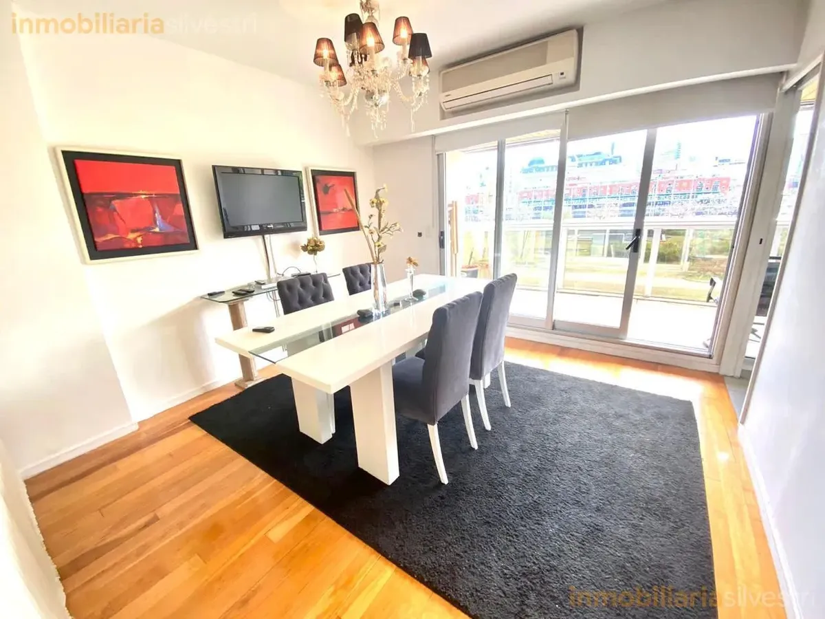 Квартира с 1 спальней в Puerto Madero с балконом