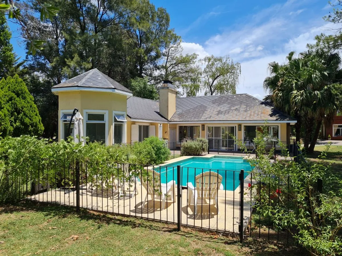 Three-bedroom rental house in Country Boca Raton, Villa Astolfi