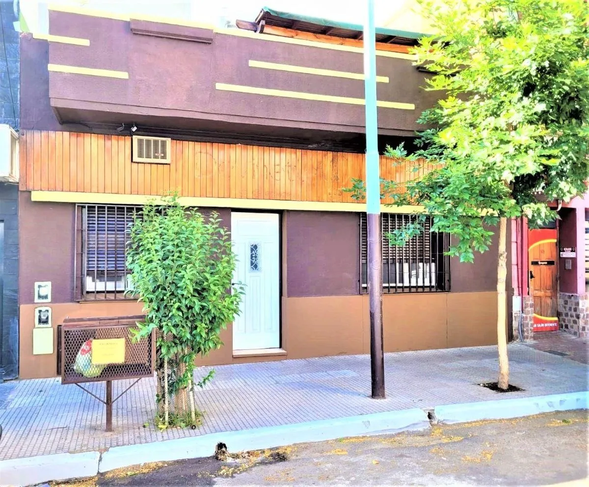 Apartamento com 4 dormitórios para uso comercial no centro de Quilmes