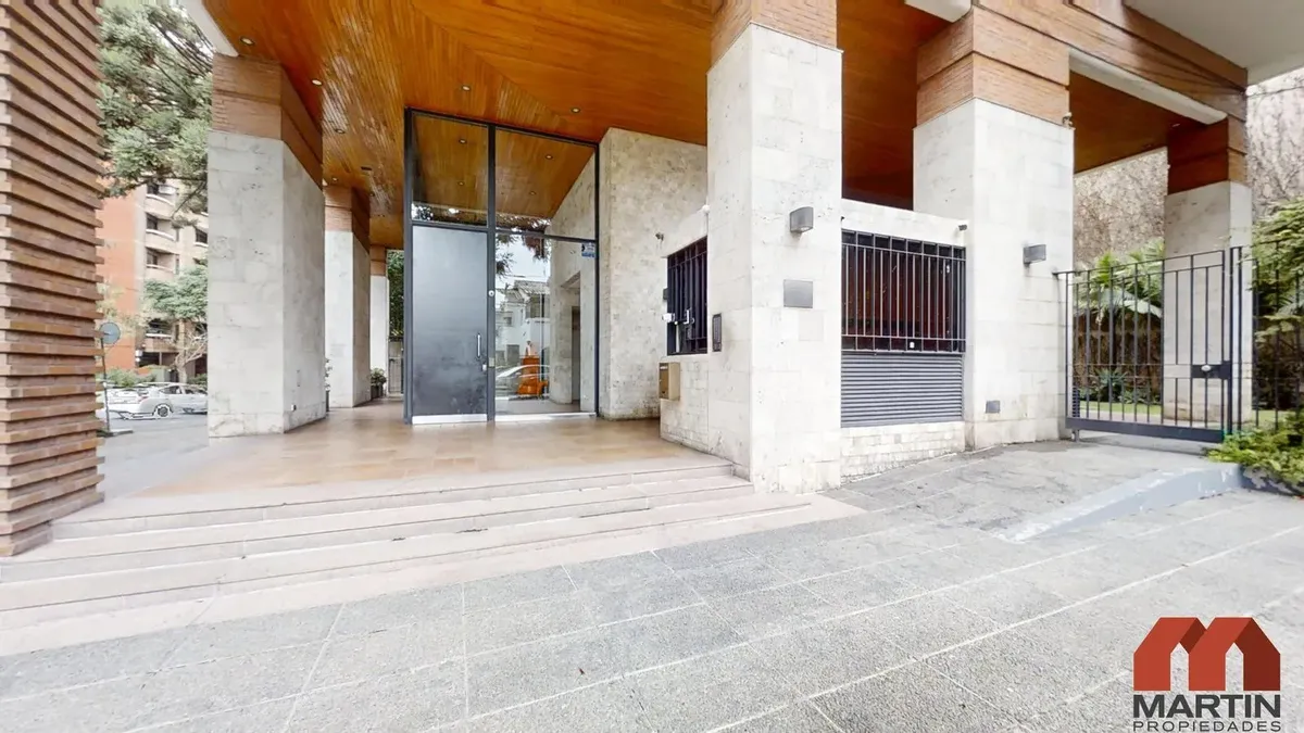 Departamento de 3 ambientes con balcón y pileta en La Lucila