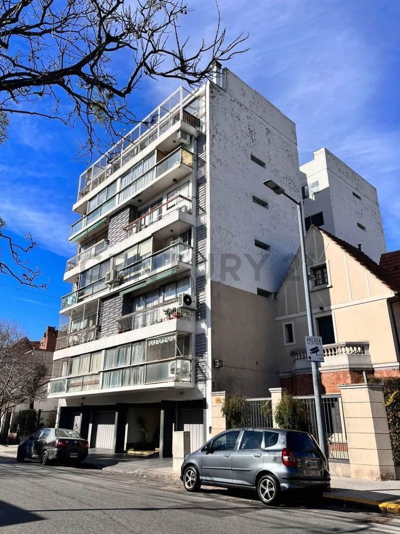 Apartamento de três ambientes para alugar em Villa Devoto