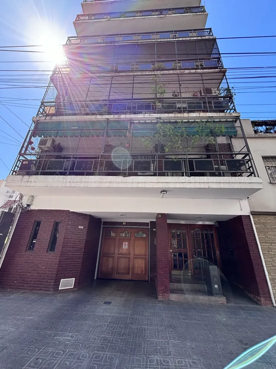 Departamento de 3 ambientes en Lanús