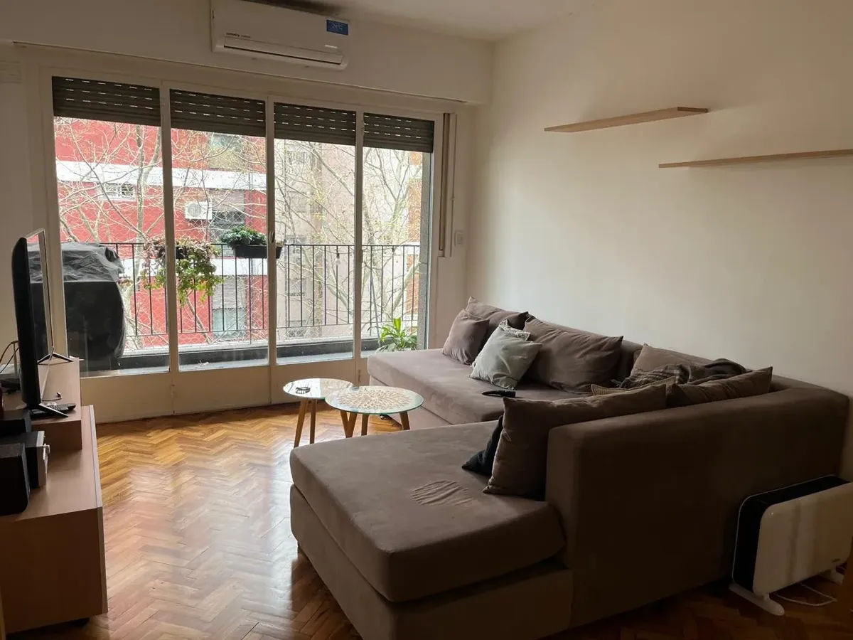Departamento de 3 ambientes con cochera en Colegiales
