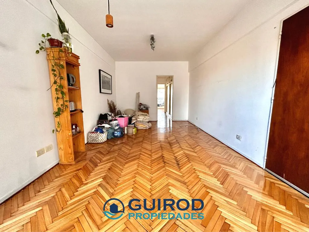 Apartamento de dois ambientes com grande varanda em Villa Devoto