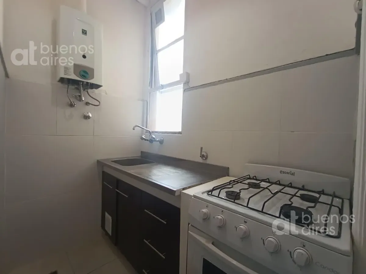 Departamento de 2 ambientes con balcón en Monserrat