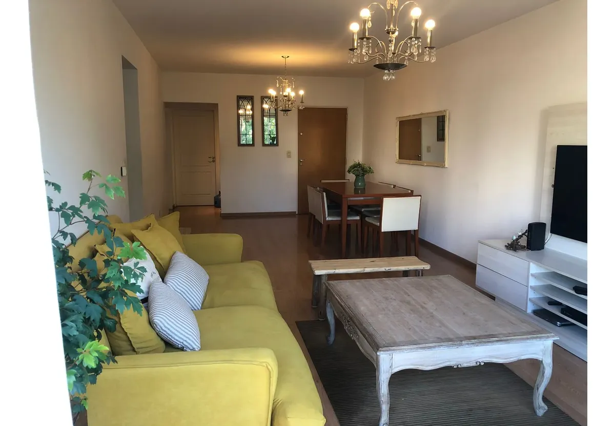 Квартира с 3 спальнями и парковочным местом в Villa Pueyrredón