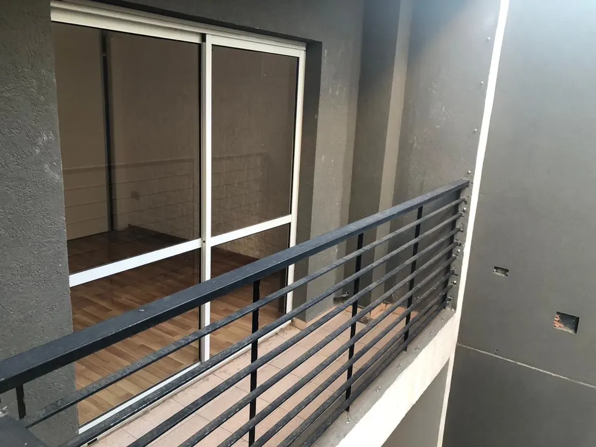 Two-room apartment with parking in Lomas de Zamora