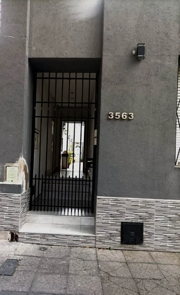 Apartamento de dois ambientes de frente em Villa Devoto