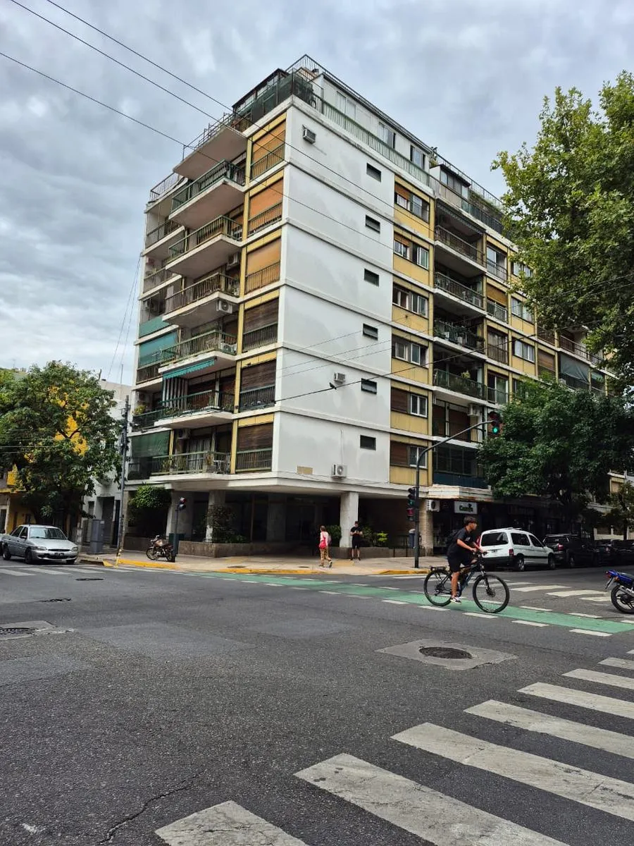 Apartamento de 2 ambientes no 6º andar em Villa General Mitre